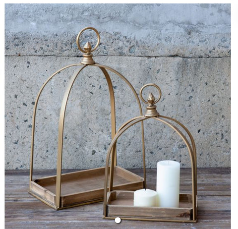 Gold Metal Displayer