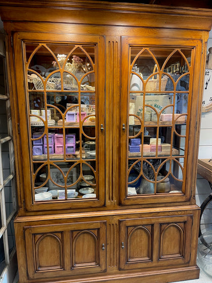 Drexel Heritage Lighted Hutch