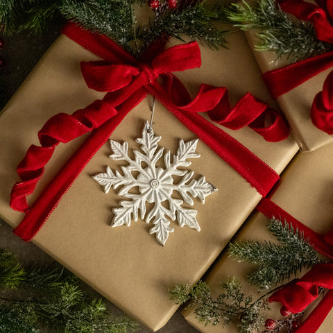 WHITE ANNABELLE SNOWFLAKE ORNAMENT