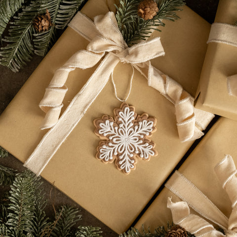 ABIGAIL GINGERBREAD COOKIE ORNAMENT