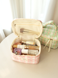 Colorful Plaid Quilted Cosmetic Case: Green